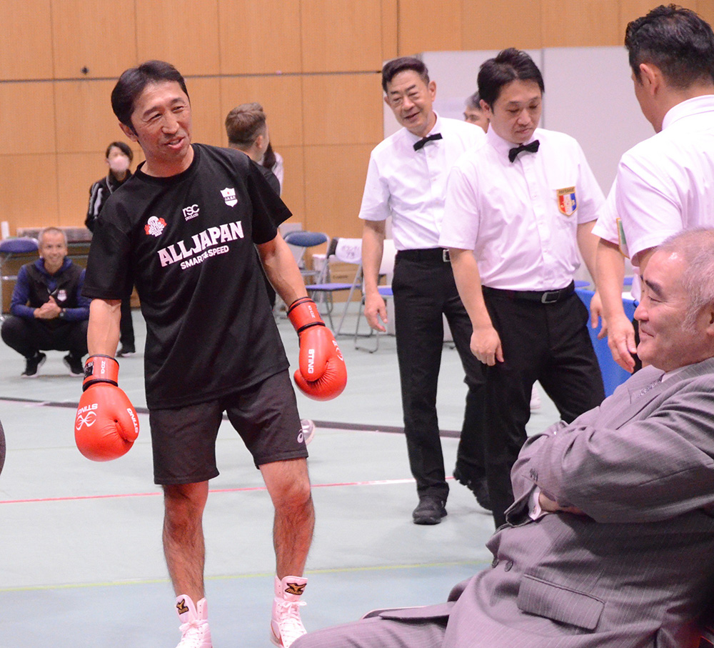 4. 内藤さんと右は浜田チャンピオン会会長