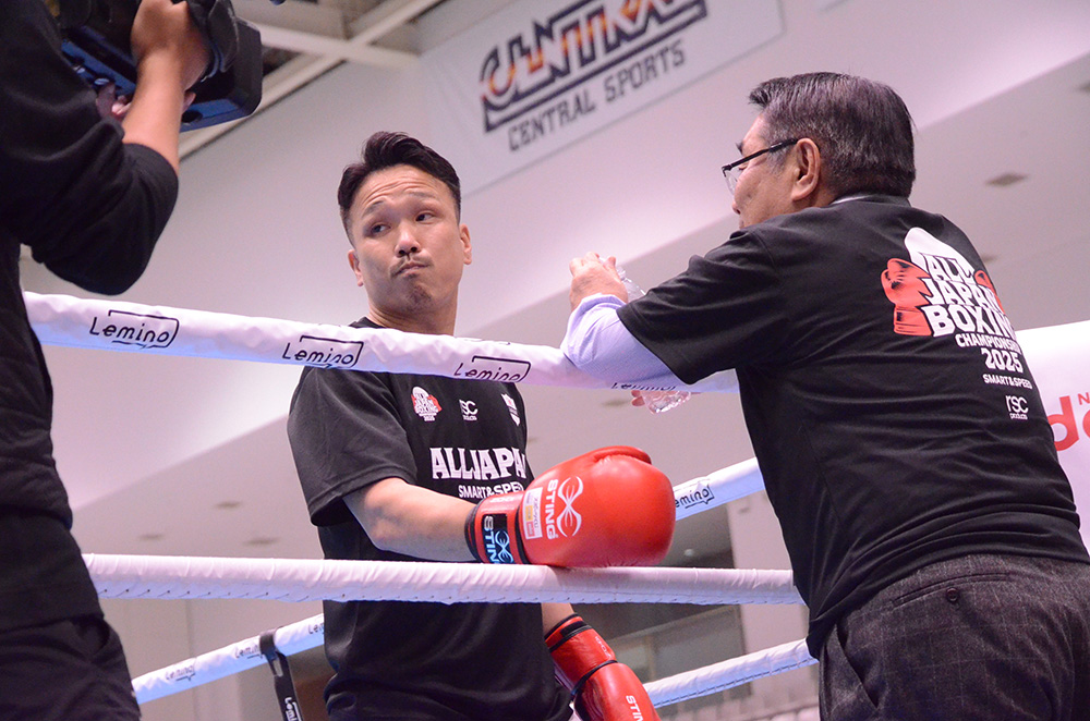 8. 下田さんとセコンドは中島成雄さん