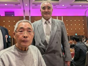 9.浜田剛史会長と沼田義明さん