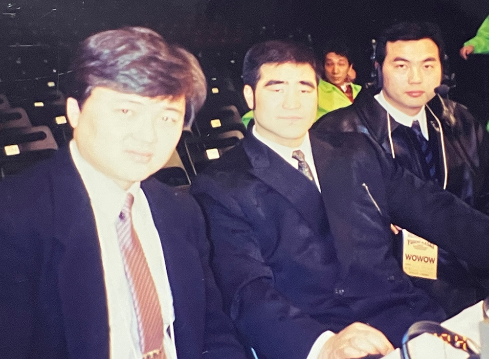 解説の浜田剛史さん、高柳謙一さんとともに